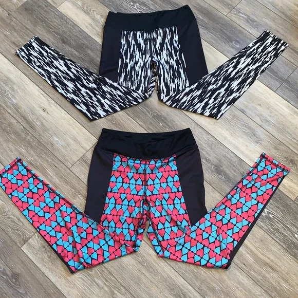 2 Pairs of TREU Athletic Leggings - Picture 3 of 8